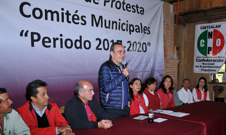 Toma protesta Estefan Chidiac a comités municipales de las zonas de Cuetzalan y Atempan