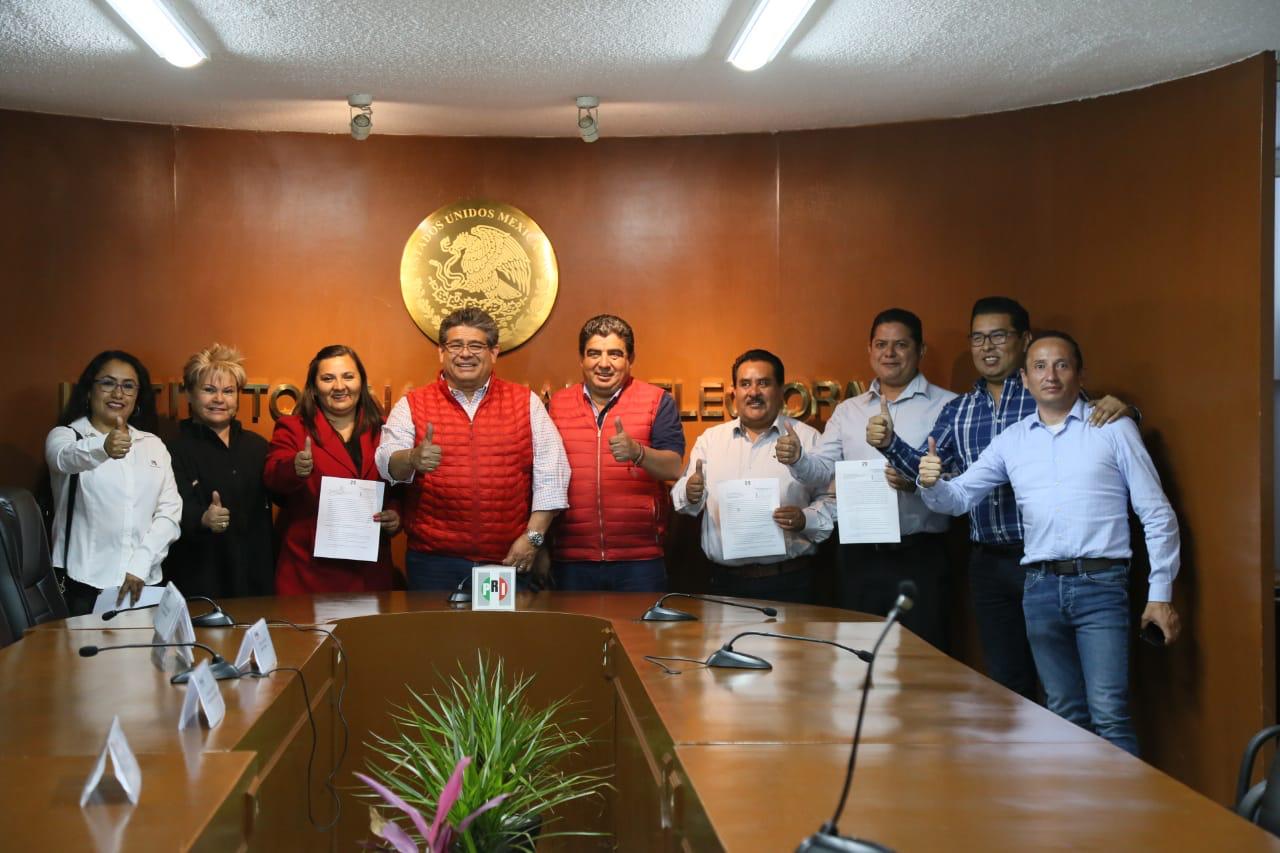 Con el registro de sus cinco candidatos a presidentes municipales ante el INE, PRI de Puebla pide seguridad en los comicios