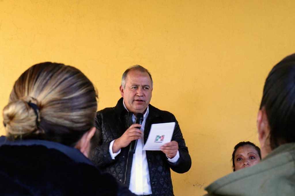 Lorenzo Rivera escucha a la militancia priista de la Región de Saltillo Lafragua, Guadalupe Victoria y San Nicolás Buenos Aires