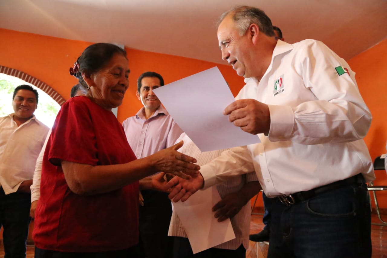 RECONOCE EL REVOLUCIONARIO INSTITUCIONAL A MILITANTES DESTACADOS EN LA MIXTECA POBLANA