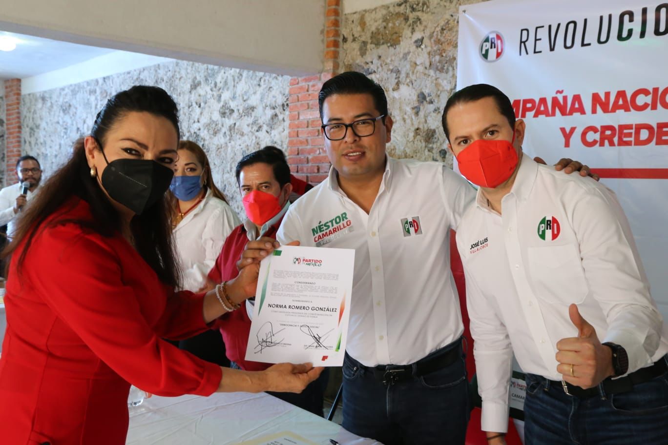 TOMA PROTESTA NÉSTOR CAMARILLO MEDINA AL COMITÉ MUNICIPAL DEL PRI EN CUYOACO. 
