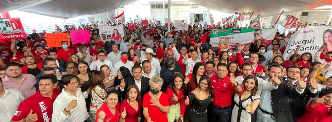 TOMA PROTESTA NUEVA DIRIGENCIA DE LA RED JÓVENES POR MÉXICO PUEBLA