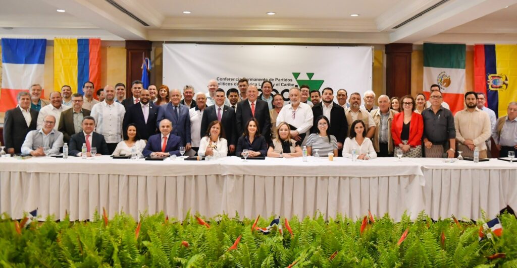 INICIA GIRA ALEJANDRO MORENO EN REPÚBLICA DOMINICANA