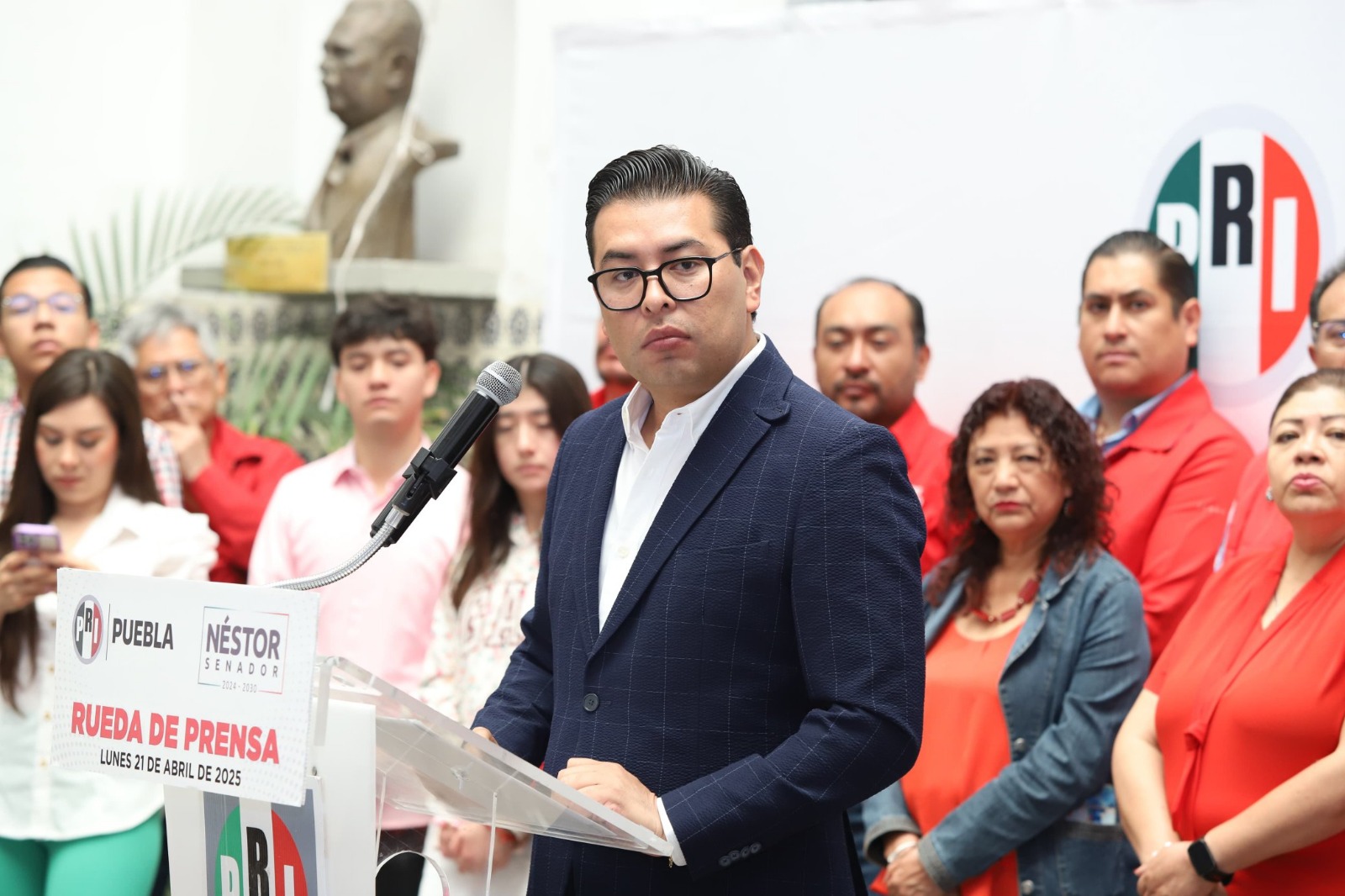 PLAN NACIONAL DE DESARROLLO Y ESTRATEGIA DE SEGURIDAD SIN RUMBO: PRI