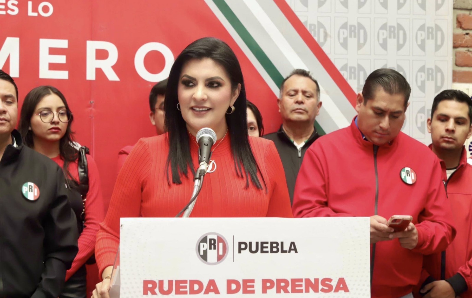 PRESENTA PRI INICIATIVA PARA DEROGAR LEY CENSURA EN PUEBLA