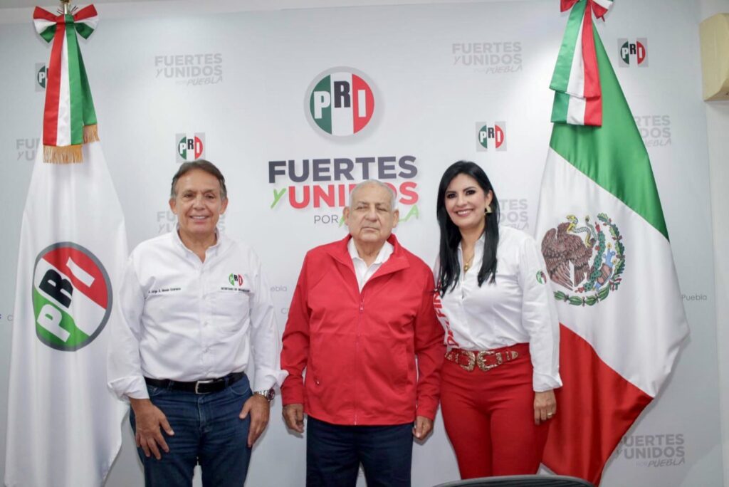 PRESENTA PRI NACIONAL AL NUEVO PRESIDENTE EN PUEBLA