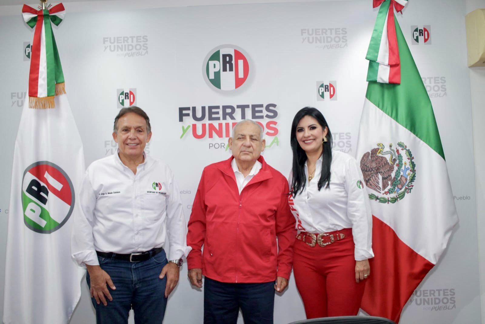 PRESENTA PRI NACIONAL AL NUEVO PRESIDENTE EN PUEBLA