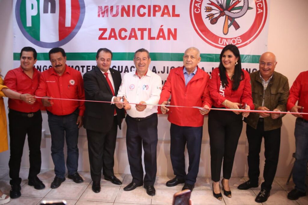 INAUGURA PRI OFICINAS DEL COMITÉ MUNICIPAL