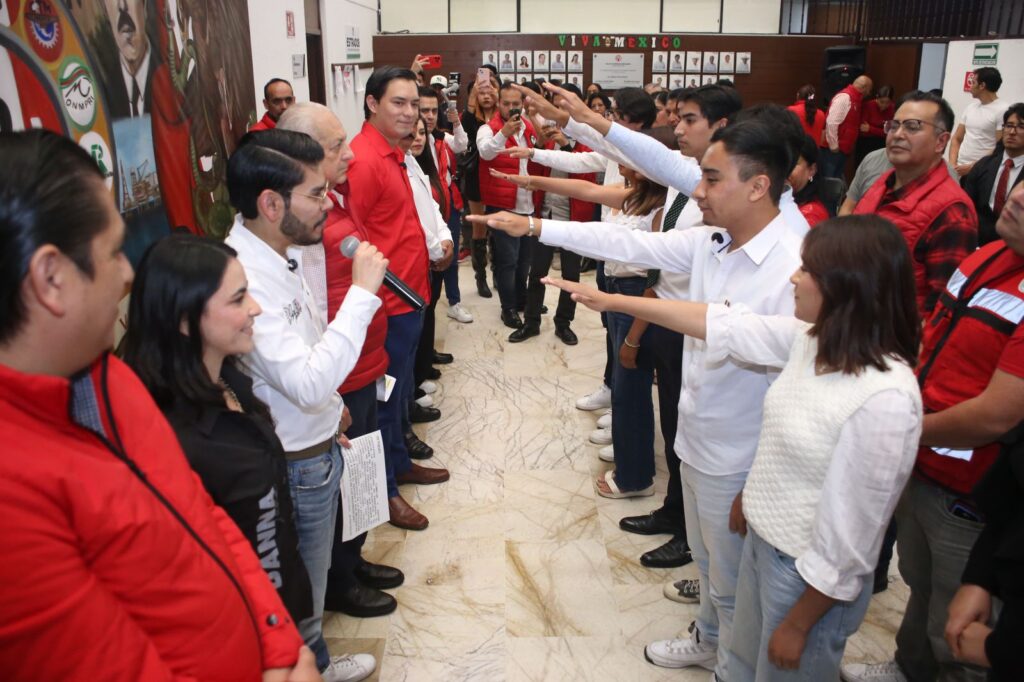 LAS PUERTAS DEL PRI ESTÁN ABIERTAS A LA JUVENTUD PARA FORMARSE POLÍTICAMENTE: CASTRO JUSTO