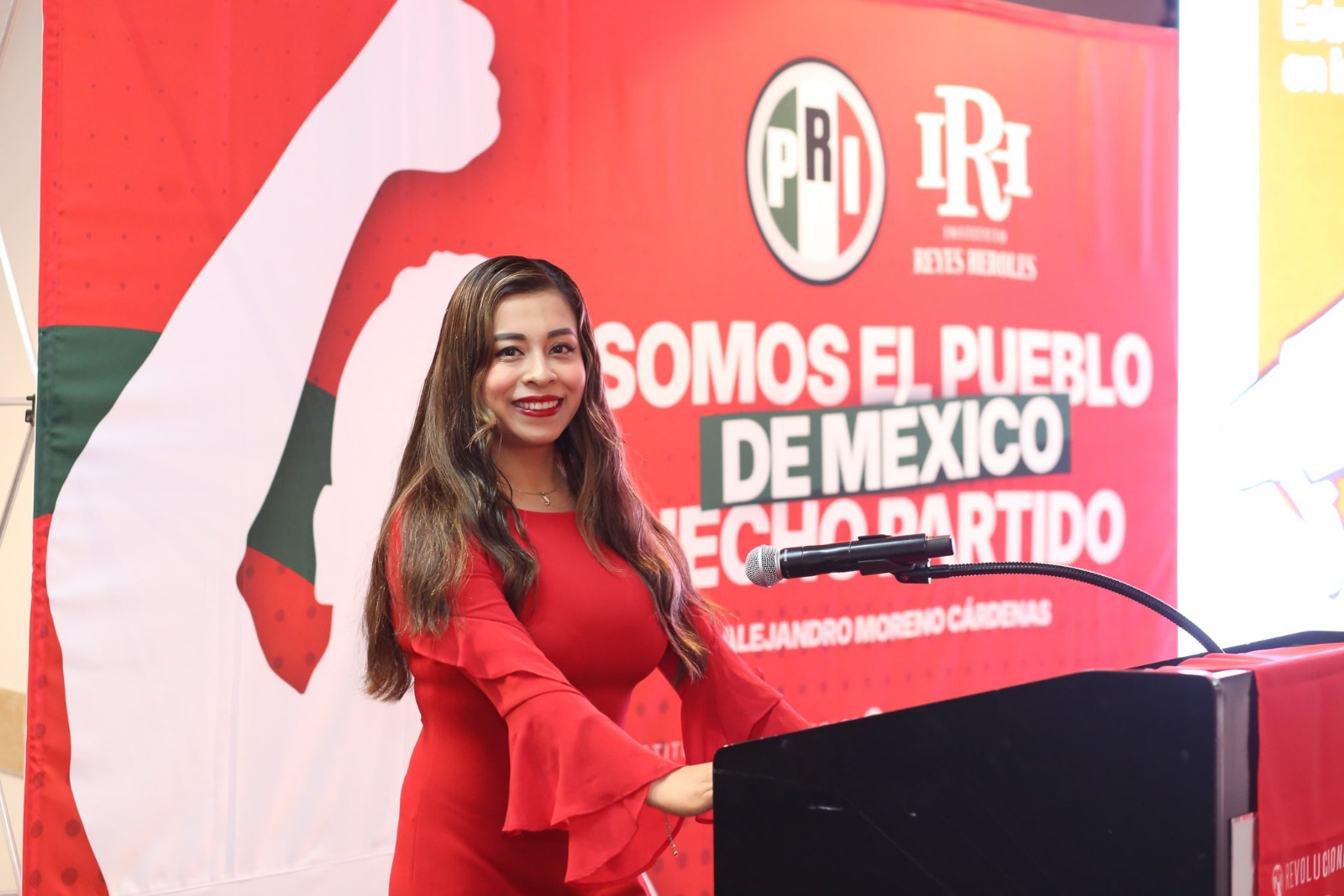 CAPACITA IRH CONTINUAMENTE A LOS CUADROS DEL PARTIDO