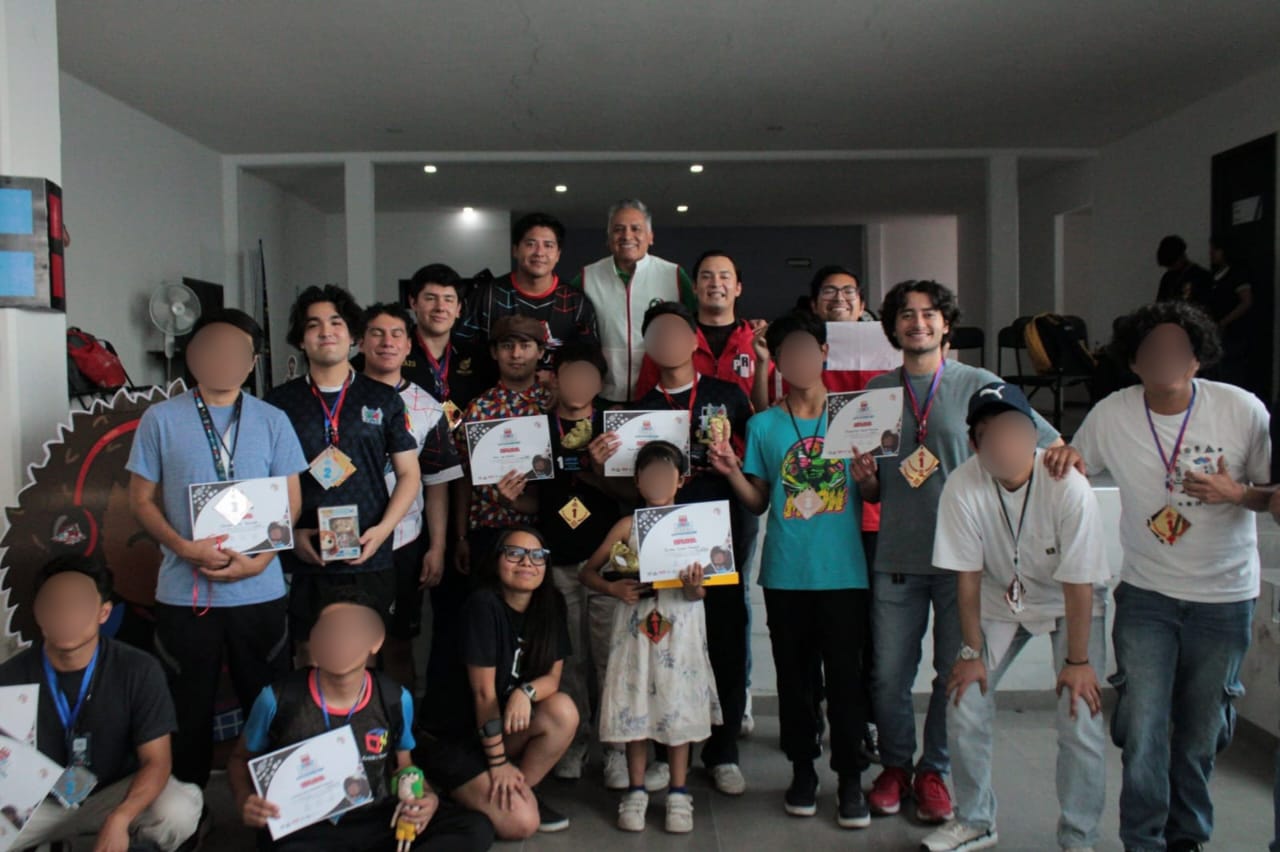 TALENTO JUVENIL SE REÚNE EN EL TORNEO NACIONAL DE CUBO RUBIK ORGANIZADO POR RJXM