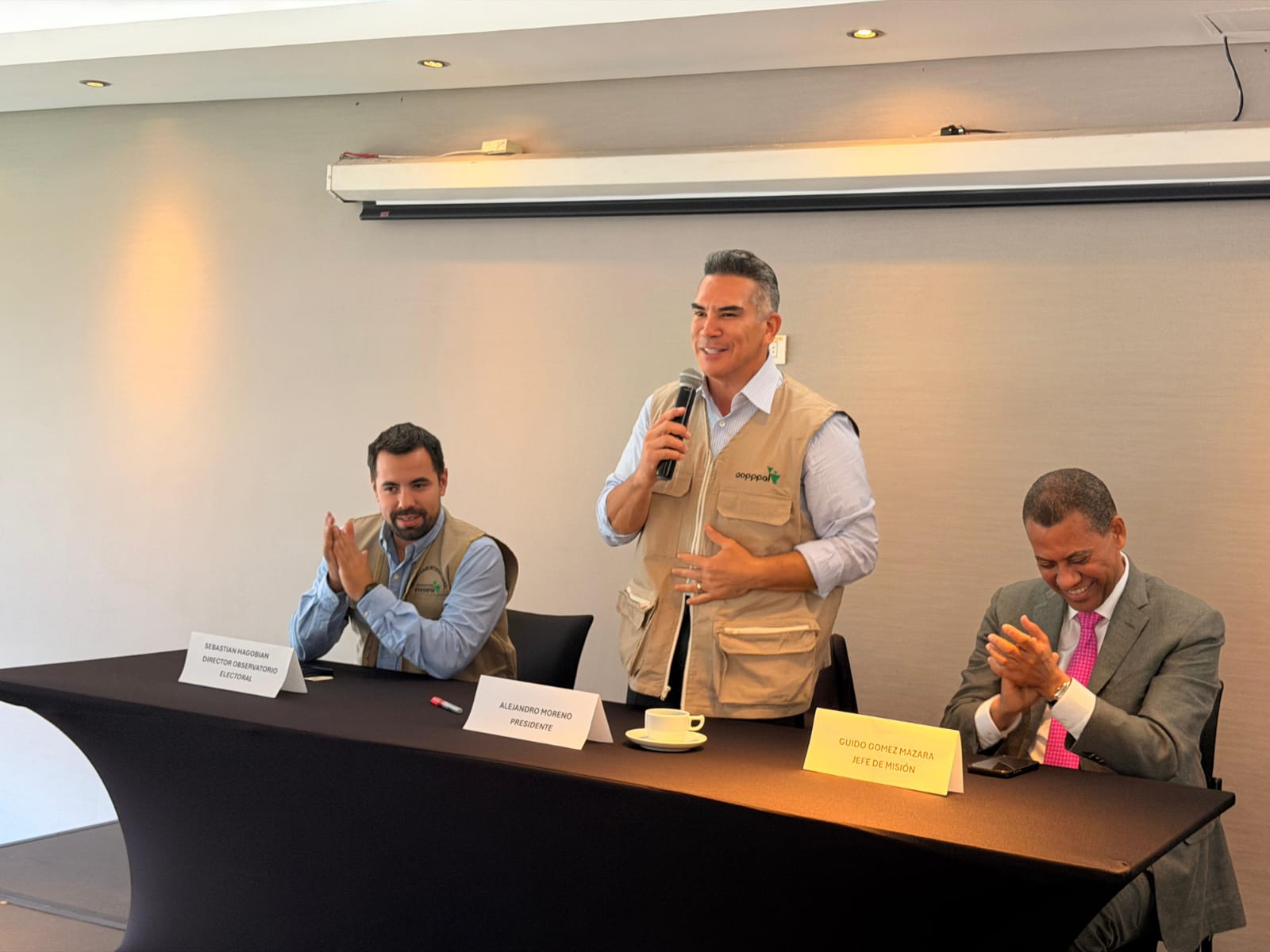 ENCABEZA ALEJANDRO MORENO MISIÓN DE OBSERVACIÓN ELECTORAL DE LA COPPPAL EN COLOMBIA