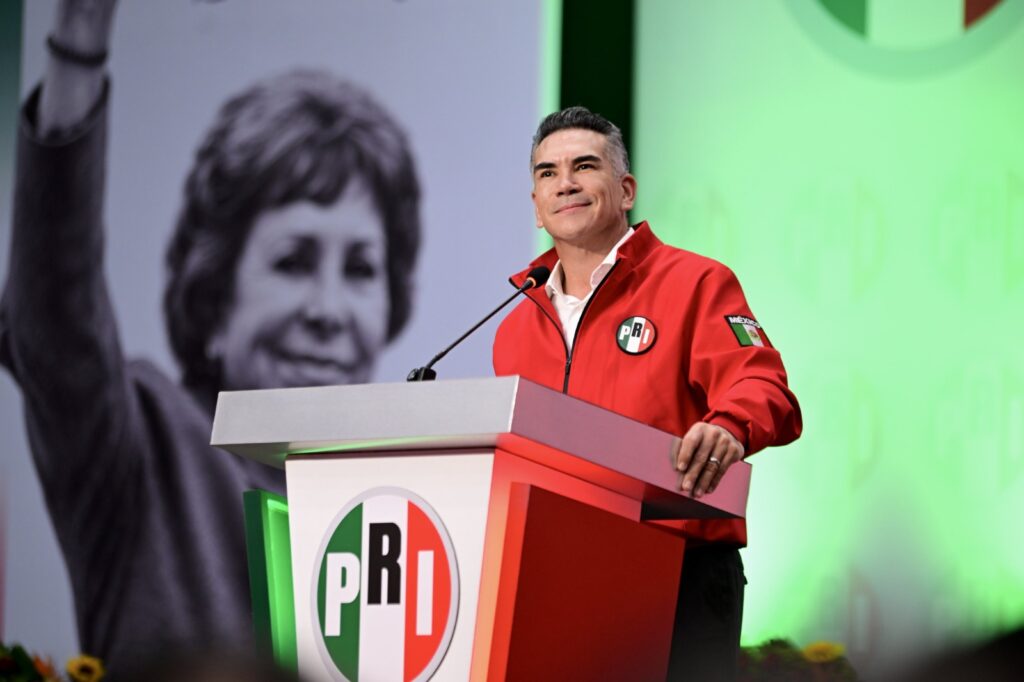 RECONOCE PRI A ALEJANDRA BARRIOS RICHARD POR 47 AÑOS DE MILITANCIA